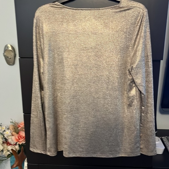 NWT Chico’s swoop neck top - Picture 4 of 5